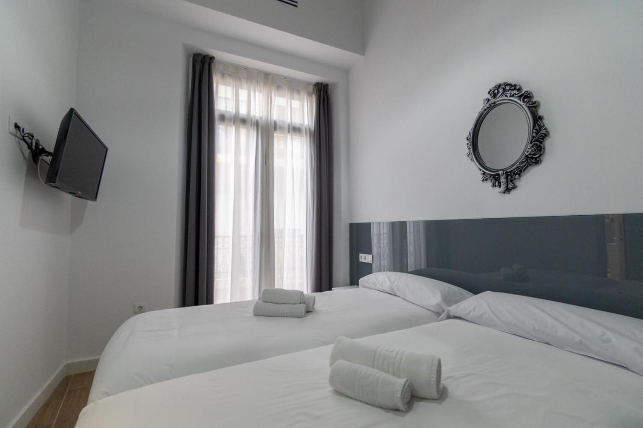 Private Pool With Panoramic Views Apartment เซบีญา ภายนอก รูปภาพ